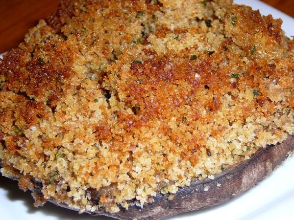 Read more about the article Stuffed Vino Cotto Portobello Mushrooms